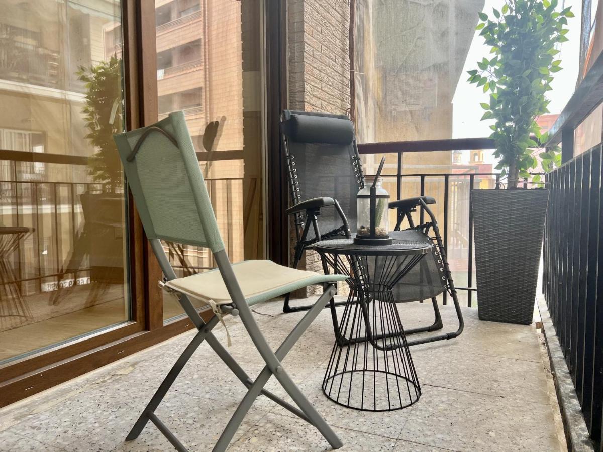 Cozy San Cristobal Apartment In Heart Of Alicante Exteriör bild