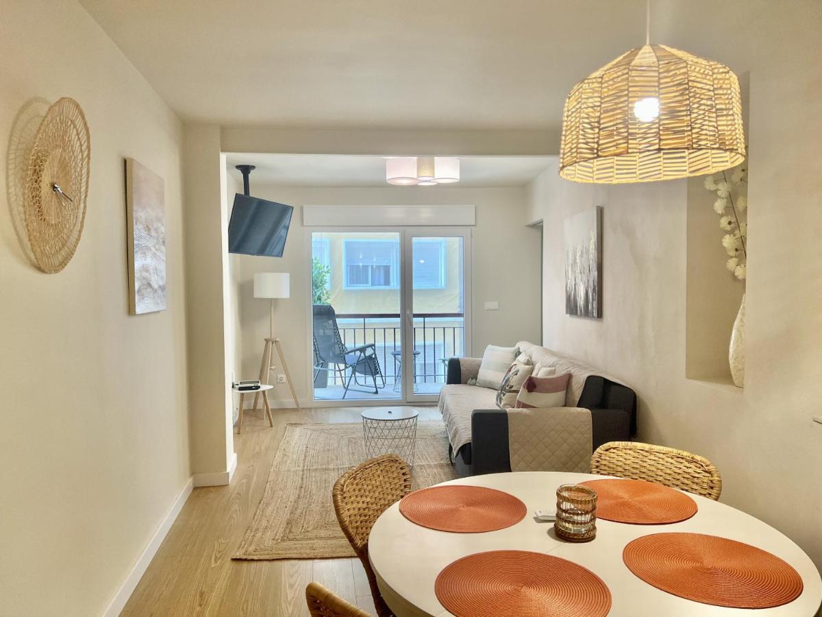 Cozy San Cristobal Apartment In Heart Of Alicante Exteriör bild