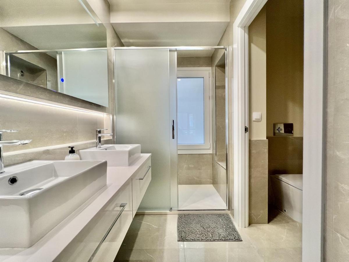 Cozy San Cristobal Apartment In Heart Of Alicante Exteriör bild