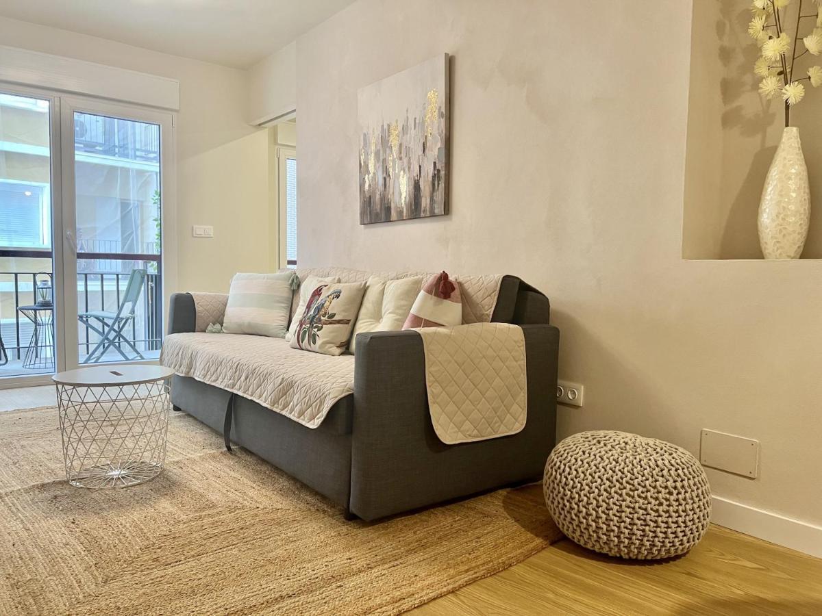 Cozy San Cristobal Apartment In Heart Of Alicante Exteriör bild